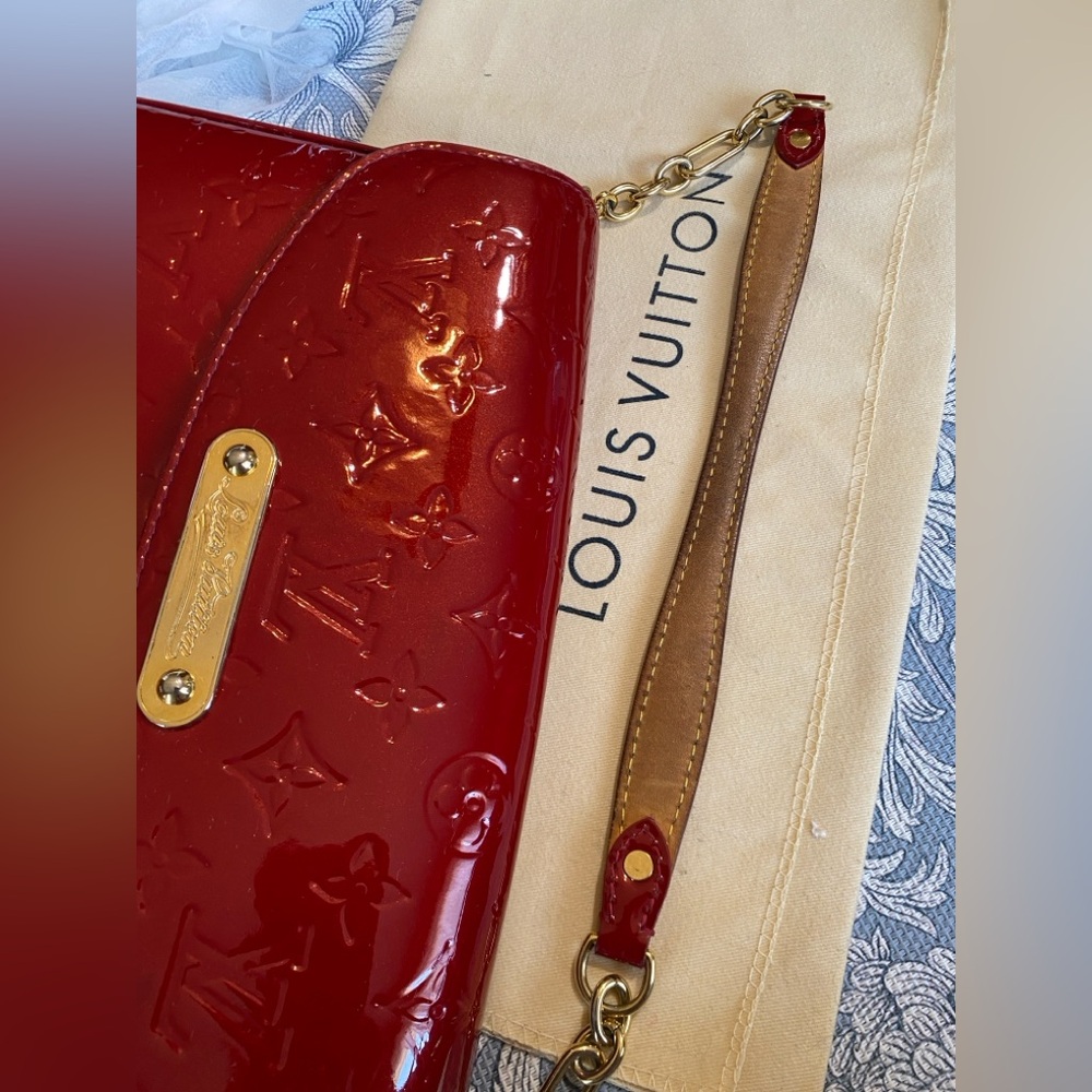 Louis Vuitton Rodeo Drive Monogram Vernis - Picture 13 of 16
